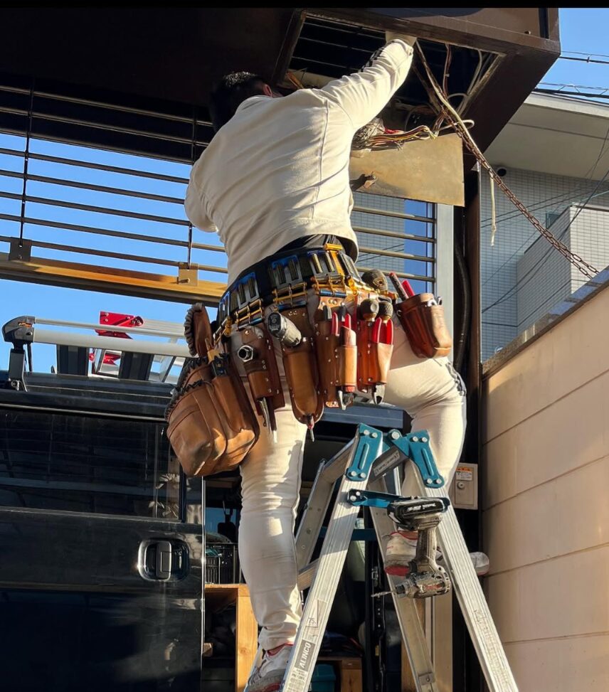 電動シャッターのモーターの動作確認をする代表