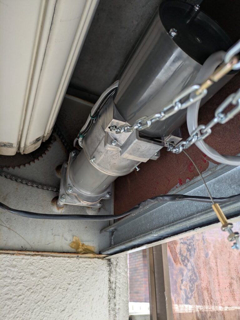 交換後：新しい開閉機に交換